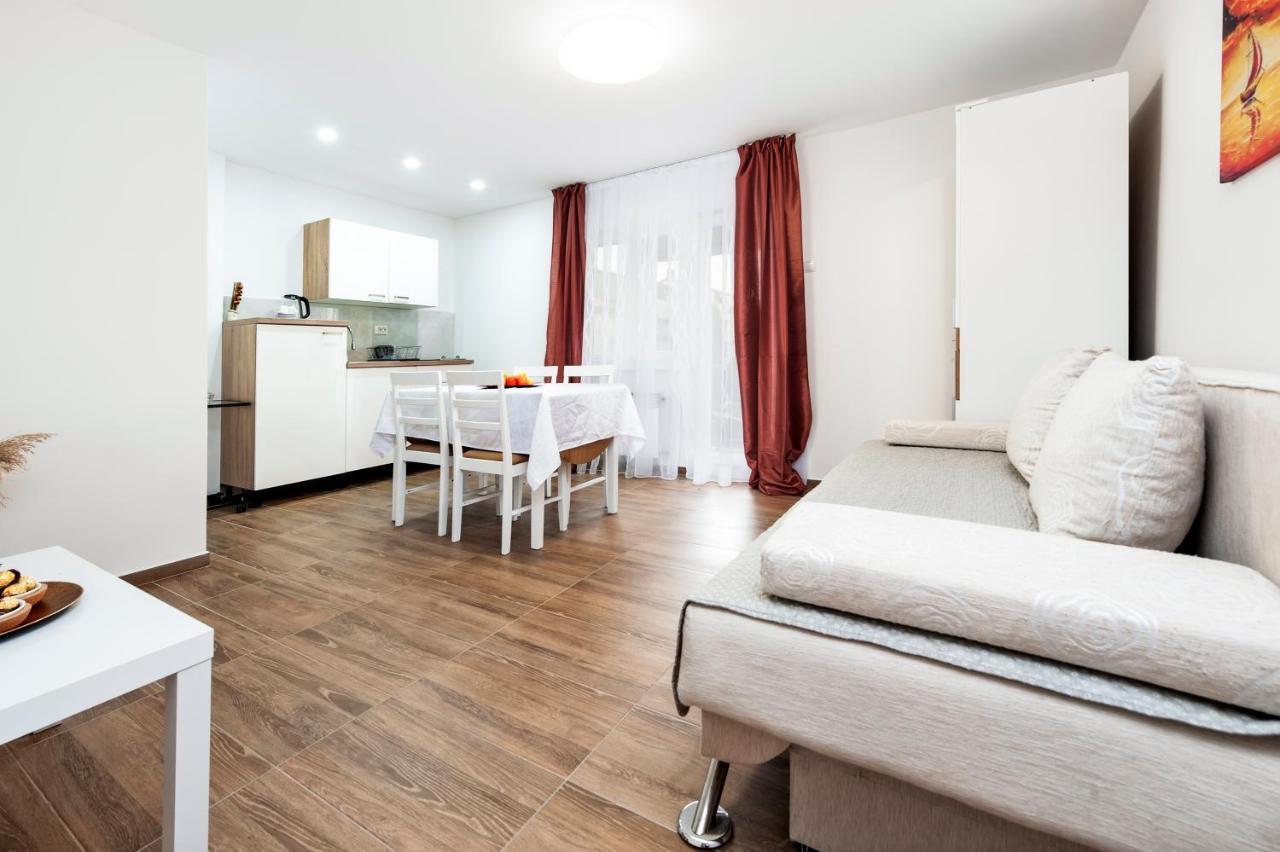 Apartment Sissy Rovinj Bagian luar foto