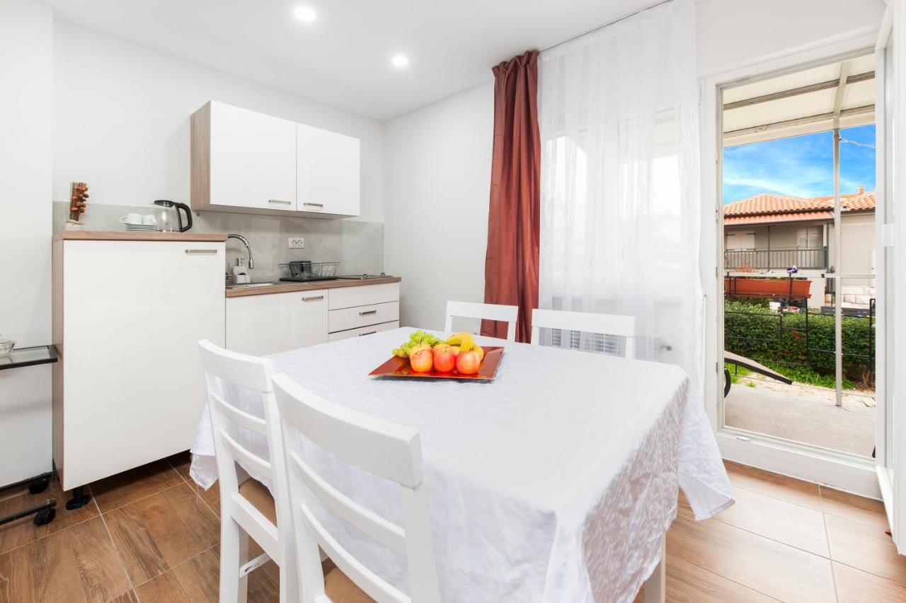 Apartment Sissy Rovinj Bagian luar foto